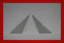 Lightweight triangle window 914