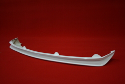 Front valance with integrated spoiler lip for 914