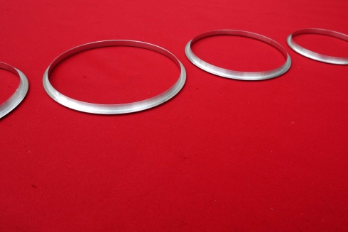 Tachoringe 964 / 993 "Singer Look" für 5 Instrumente, poliert